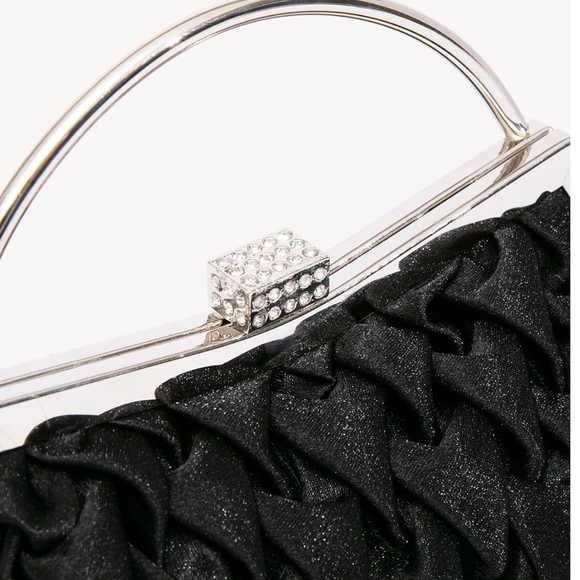 Elegant Satin Clutch Bag Pleated - Picture 6 of 9